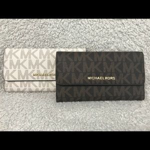 Michael kors wallet